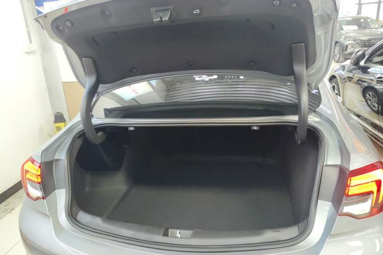 Used Buick Regal 2023 552T Smart Enjoyment Version Trunk