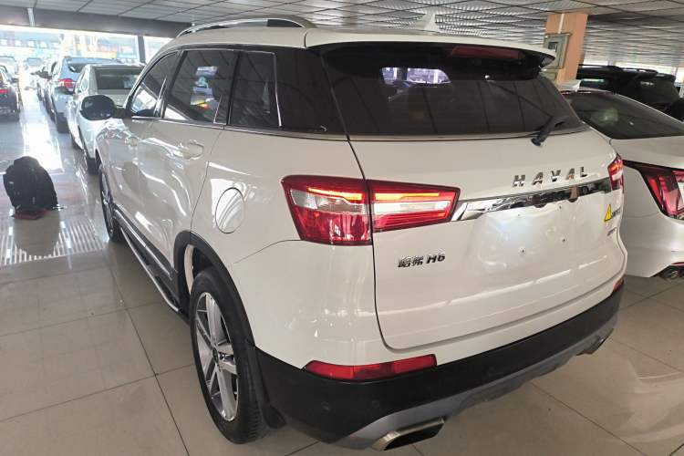 Used Haval H6 Coupe 2017 Red Label 2.0T Automatic Two-Wheel Drive Prestige Model