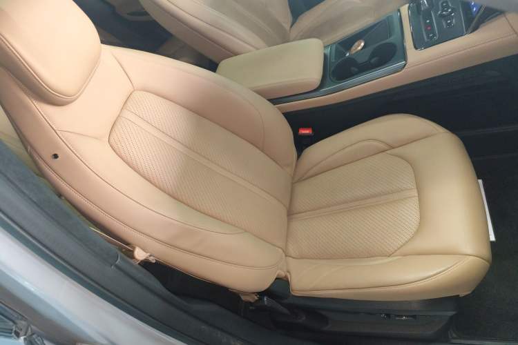 Used Nio ES6 2019 430 km Performance Version Right Front Seat