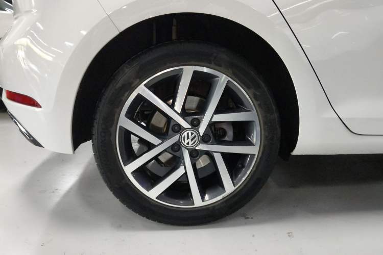 Used Volkswagen Golf 2020 Zhiai Edition 280TSI DSG Comfort Model Exterior 5