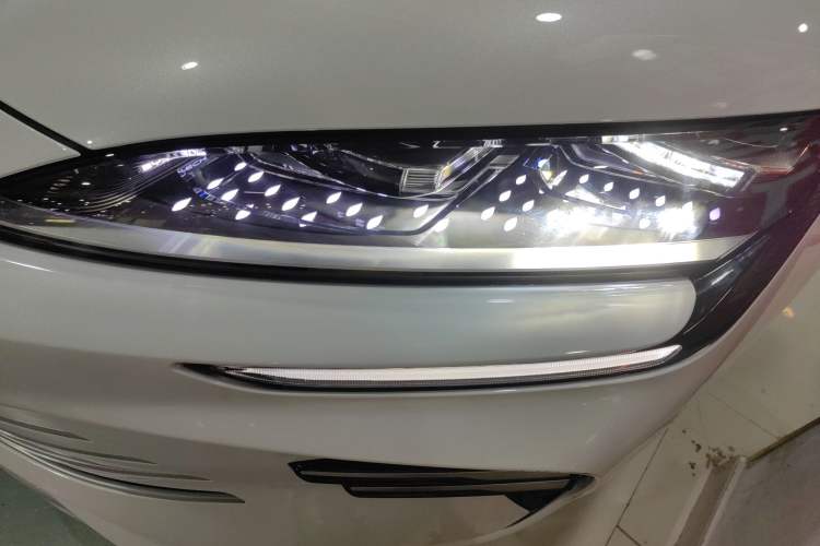 Used BYD Song PLUS New Energy 2025 DM-i 112KM Prestige Model Left Front Headlight