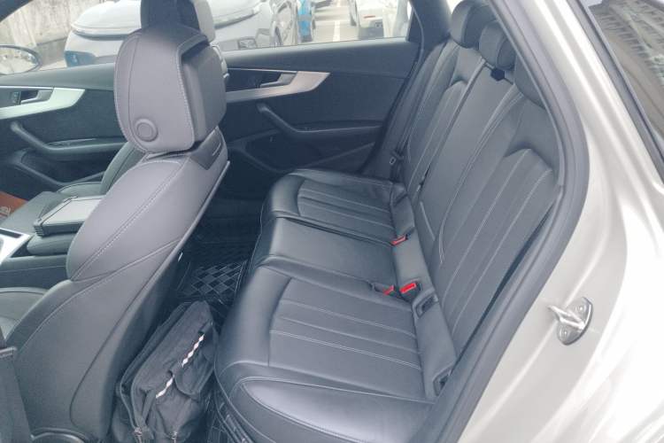 Used Audi A4L 2023 40 TFSI Fashion Dynamic Model
