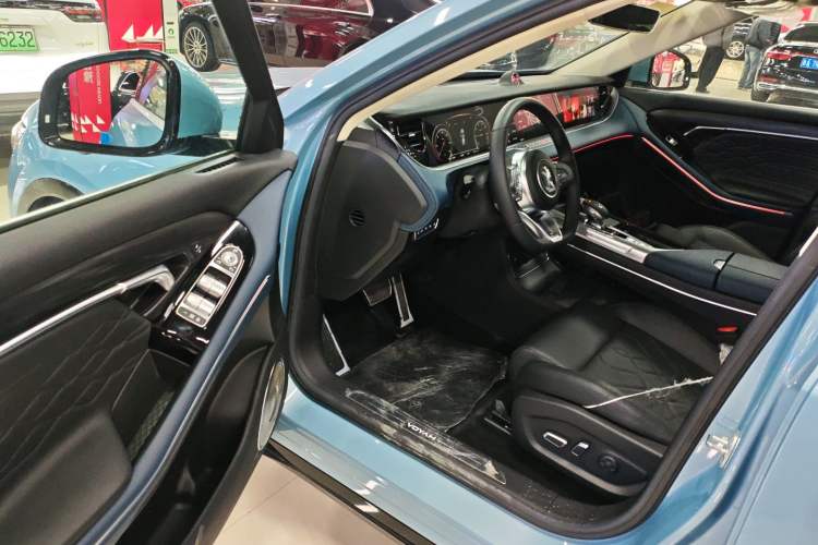 Used VOYAH FREE 2021 Two-Wheel Drive Standard Pure Electric City Edition