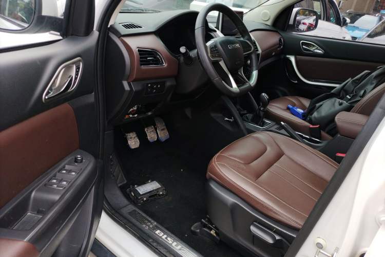 Used Bisu T5 2017 1.5T Manual Luxury Model
