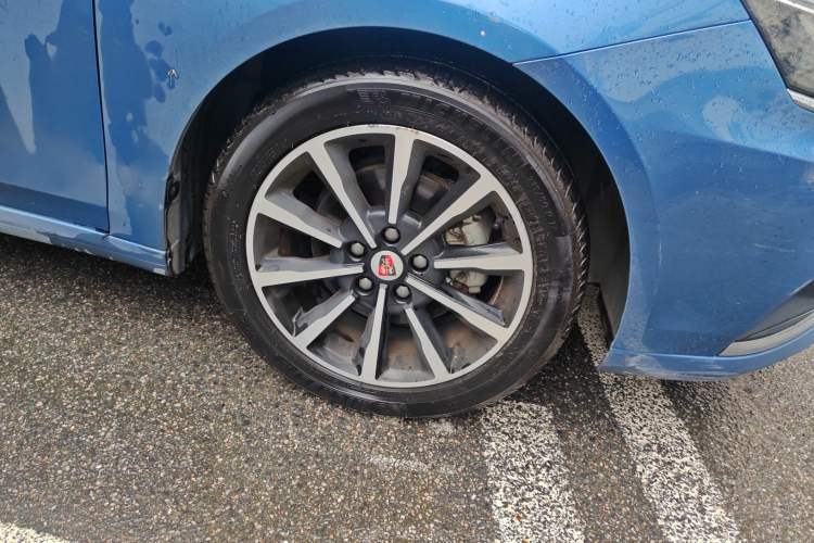 Used Roewe i6 New Energy 2017 45T Hybrid Connective Smart Luxury Edition