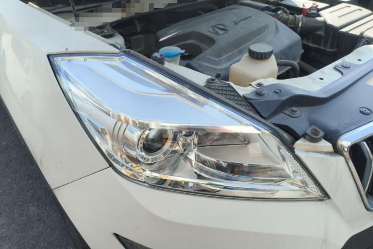 Used BAIC Weiwang S50 2016 1.5T Manual Happy Motion Superior Edition Right Front Headlight