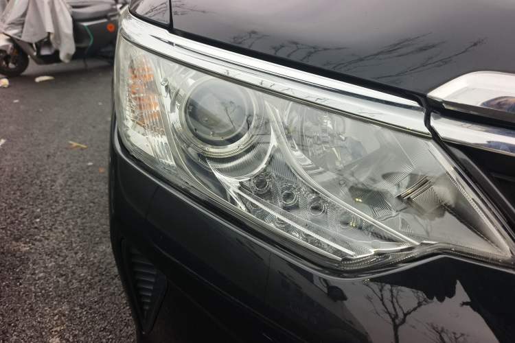 Used Toyota Camry 2016 2.0G 10th Anniversary Leading Edition
