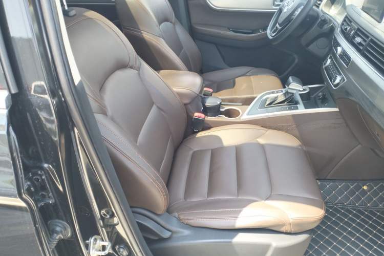 Used FORTHING Joyear X5 2017 Jingxiang Series 1.5T CVT Luxury Model Right Front Seat