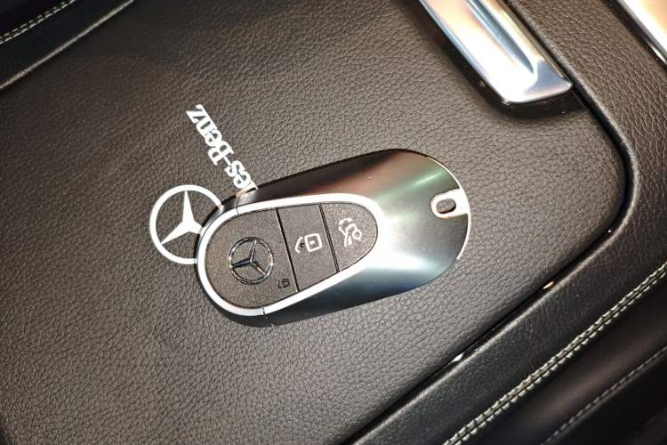 Used Mercedes-Benz C-Class 2023 Second Facelift C 260 L Sport Edition Interior 1