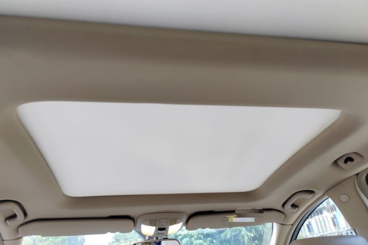 Used Mercedes-Benz R-Class 2014 R 320 4MATIC Luxury Model