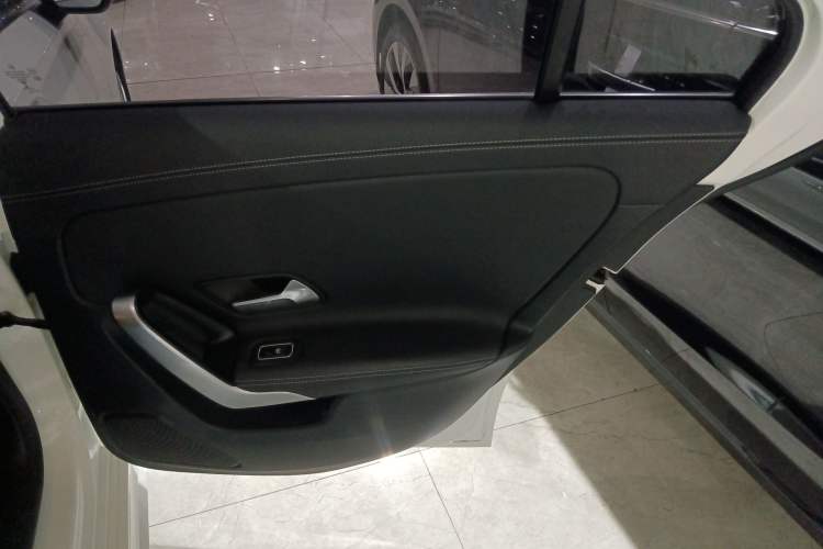 Used Mercedes-Benz A-Class 2021 A 200 L Sport Sedan Fashion Model