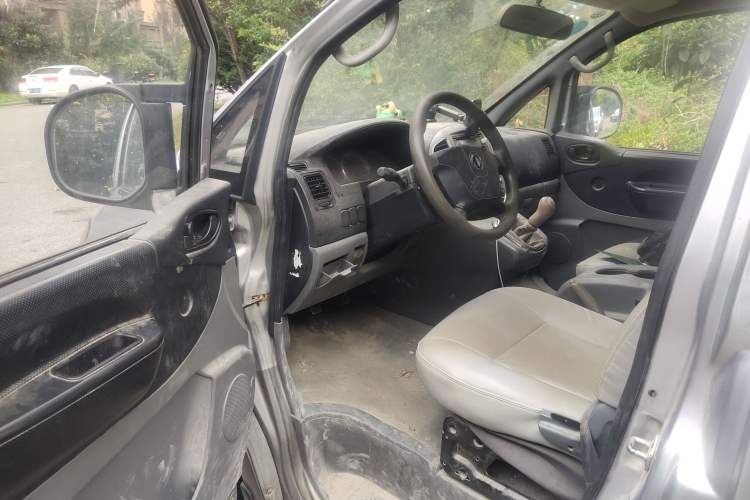 Used FORTHING Lingzhi 2014 M5 Q3 2.0L 7-seat Long-Wheelbase Comfort Version