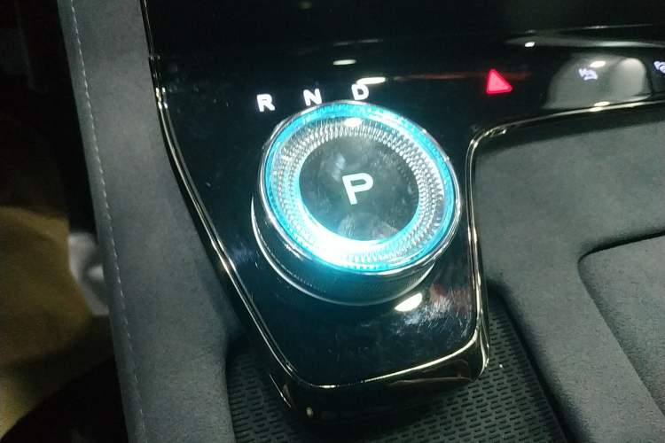 Used VOYAH PASSION 2023 Four-Wheel Drive Long-Range Version
