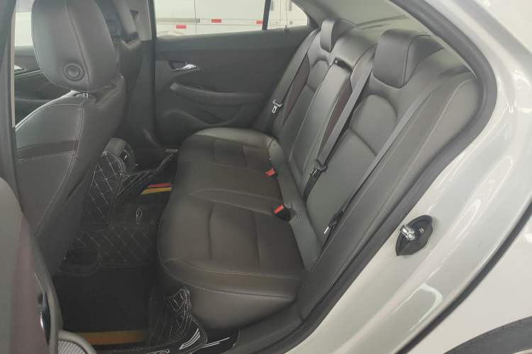 Used Chevrolet Malibu 2018 530T Automatic Luxury Edition Left Rear Seat