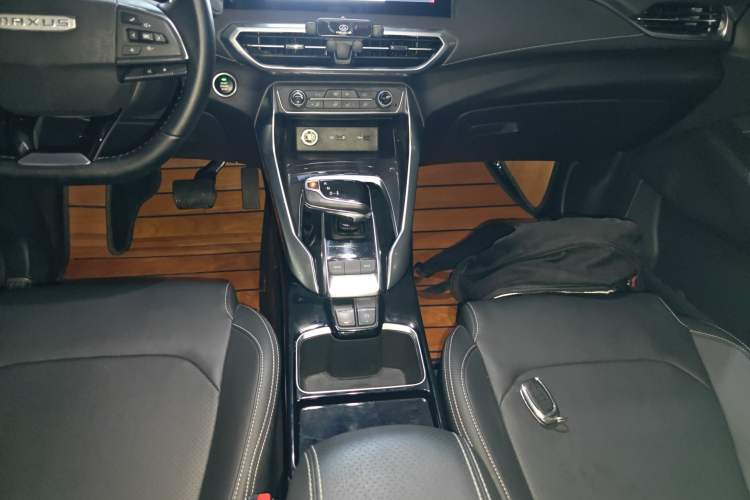 Used SAIC MAXUS EUNIQ 5 2020 1.3T PLUG-IN Luxury Edition
