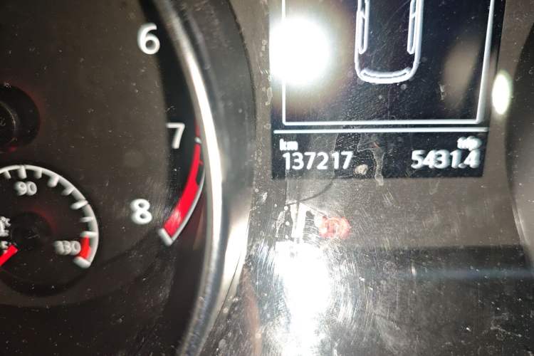 Used Volkswagen Golf Sportsvan 2016 230TSI Automatic Trend Edition Odometer Close Up