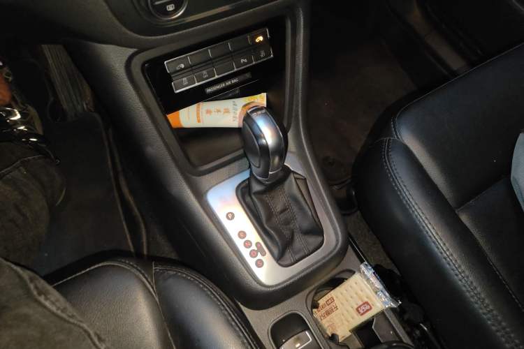 Used Volkswagen Sharan 2018 380TSI Comfort Edition 7-Seater Gear Lever