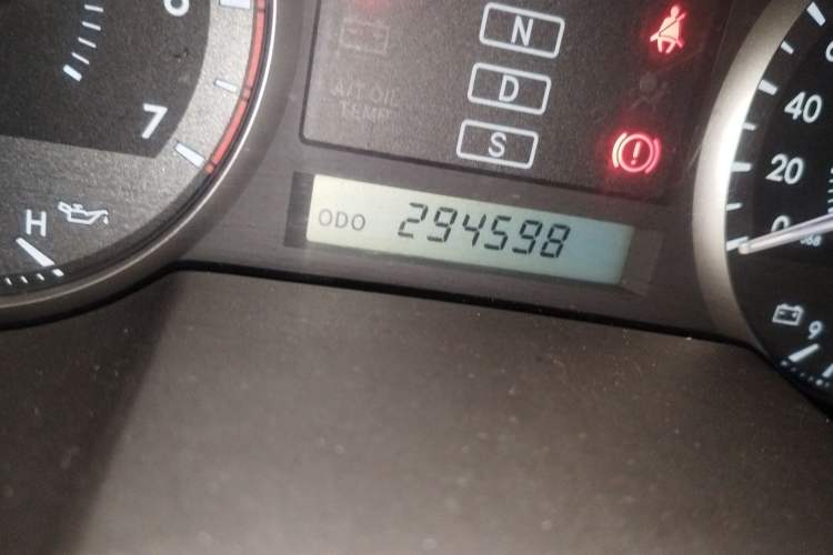 Used Toyota Land Cruiser 2010 4.0L Automatic VX
