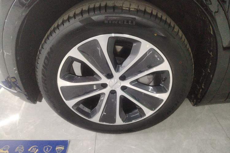 Used Hima Luxeed R7 2024 Pure Electric 667km Pro
