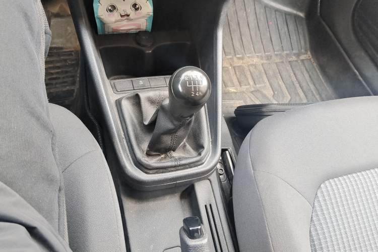 Used Volkswagen Santana 2021 1.5L Manual Fashion Edition Gear Lever