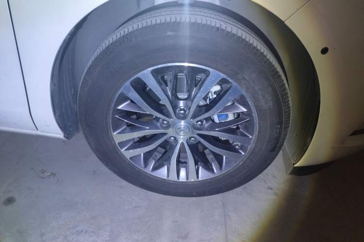 Used Buick GL8 2021 ES Landtrek 653T Comfort Edition
