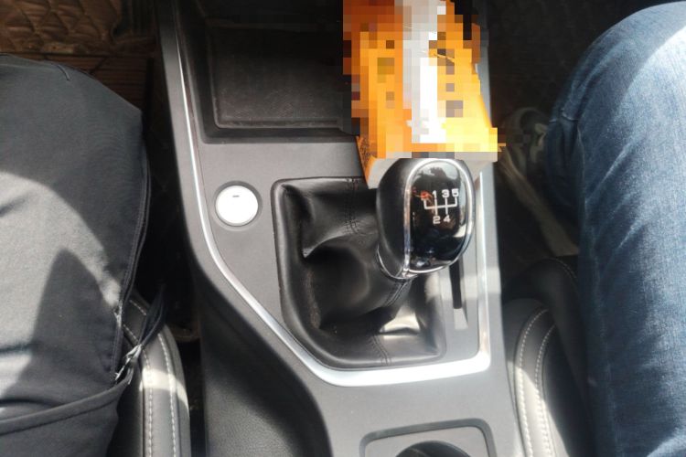 Used BYD Qin Pro 2018 1.5L Manual SmartConnect Sharp Edition Gear Lever