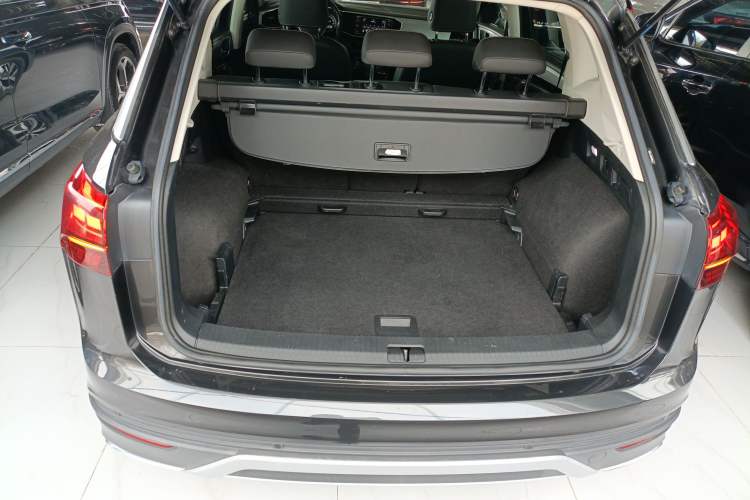 Used Volkswagen Tayron 2019 330TSI Two-Wheel Drive Luxury Model China VI Standard
