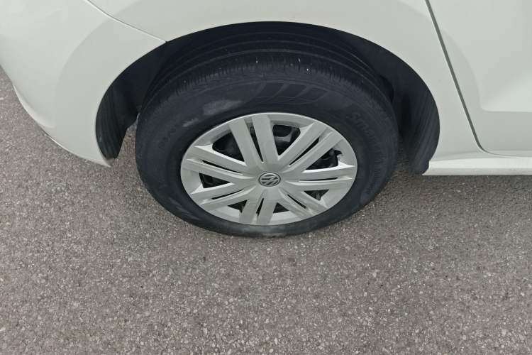 Used Volkswagen Polo 2016 1.4L Automatic Trendy Model Right Rear Wheel Hub