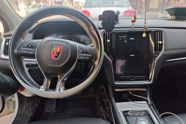 Used Roewe i6 New Energy 2017 45T Hybrid Connect & Smart Enjoyment Edition
