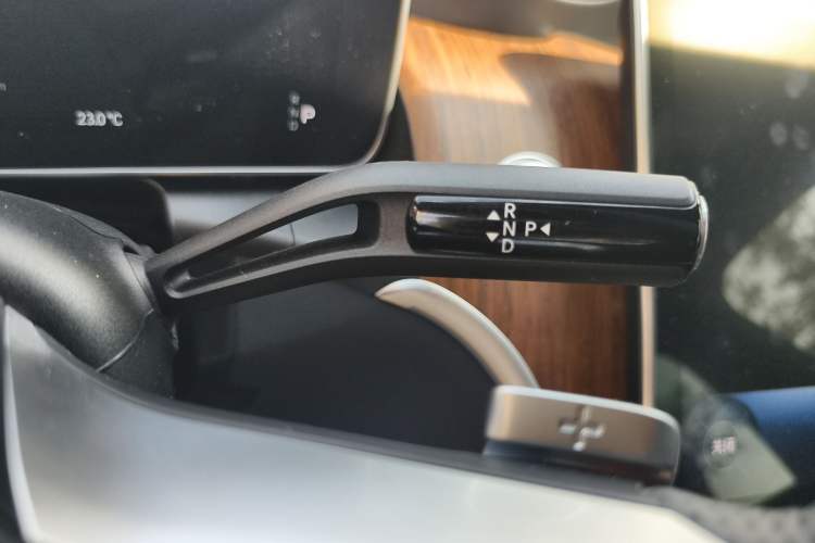 Used Mercedes-Benz GLC 2024 Refreshed GLC 300 L 4MATIC Dynamic Version 5 Seats