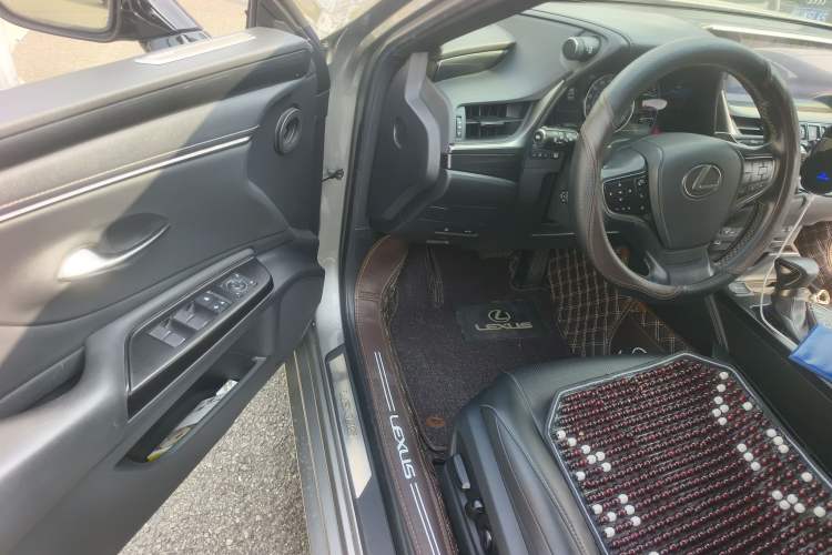 Used Lexus ES 2018 200 Excellence Edition China V Standard