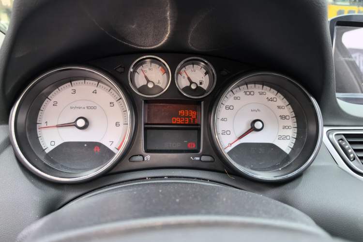 Used Peugeot 308 2014 Enjoy Edition Classic 1.6L Manual YouShang Model Instrument Cluster