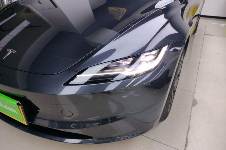 Used Tesla Model 3 2023 Long-Range All-Wheel-Drive Version