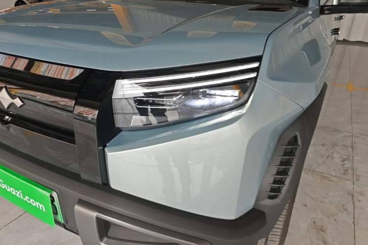 Used Formula Leopard Titanium 3 2025 501KM All-Wheel Drive Intelligent Driving Ultra Version
