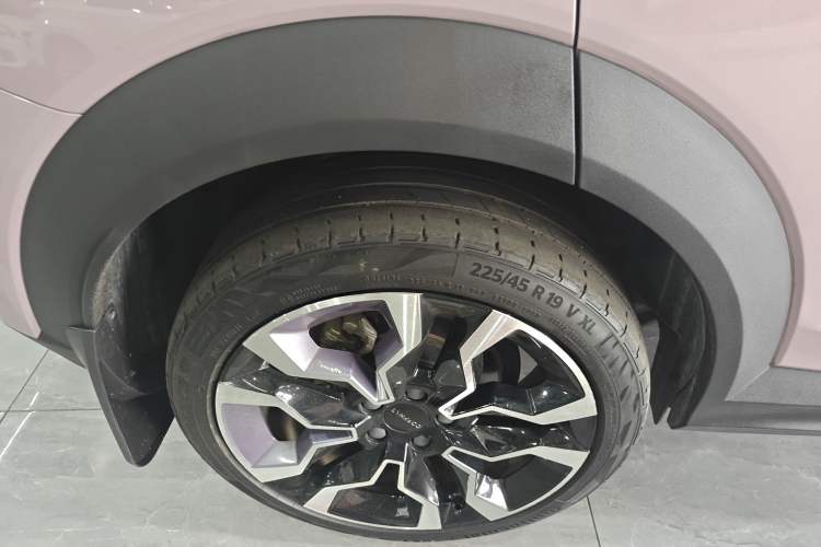 Used Lynk & Co 06 EM-P 2022 PHEV 84 km Range Pro Version
