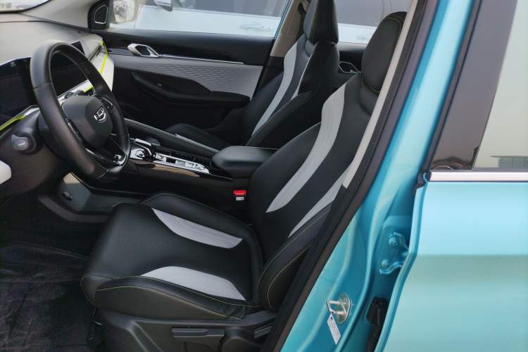 Used Geely Auto Coolray 2022 Bin Yue COOL 1.5TD DCT Hot Engine Edition
