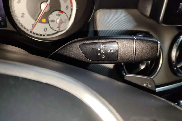 Used Mercedes-Benz GLA 2015 GLA 220 4MATIC Luxury Model