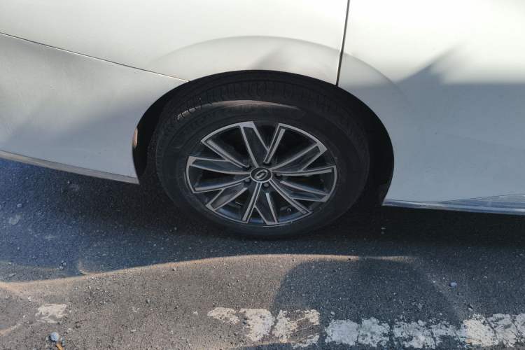 Used GAC Trumpchi M8 2024 Master Series 400T Ultimate Edition Right Rear Wheel Hub