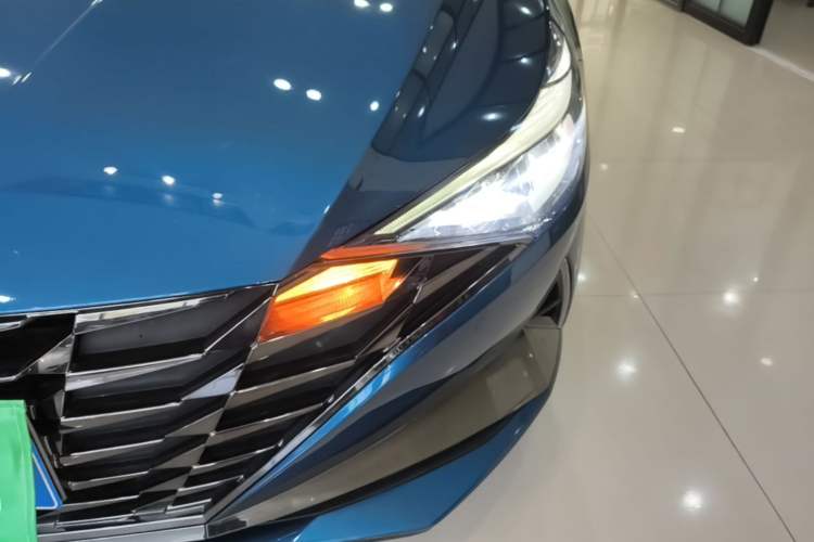 Used Hyundai Elantra 2021 1.5L CVT GLX Elite Edition Left Front Headlight