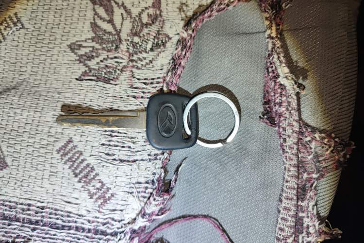 Used King Long Golden Way 2015 2.0L Value-Packed Practical Version 4G21B