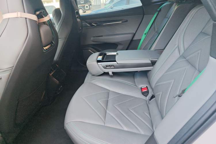 Used Zeekr 001 2023 WE Edition 100 kWh