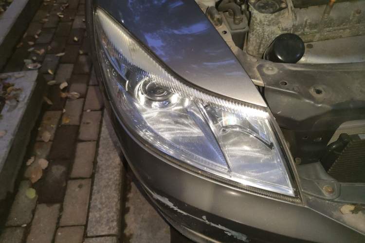 Used Skoda Octavia 2013 1.6L Automatic Yijun Edition Right Front Headlight