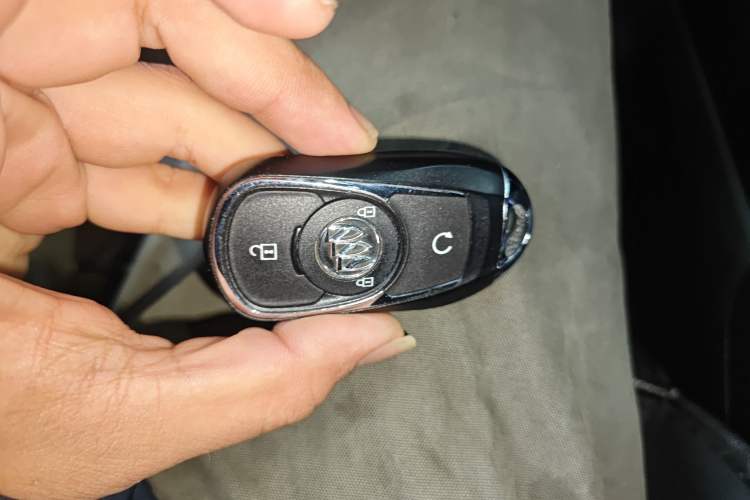 Used Buick Velite 6 2022 Plug-in Hybrid Connected Fashion Model
