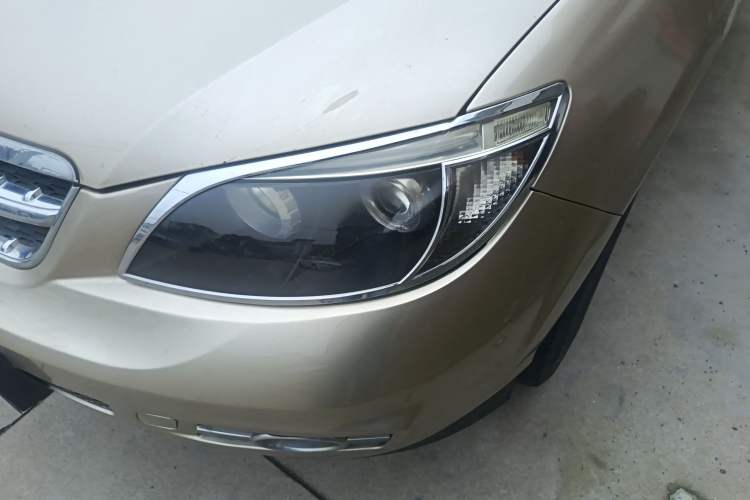 Used BYD S6 2014 2.0L Manual Luxury 5-Seater
