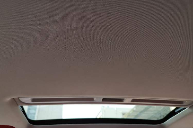 Used Roewe i6 New Energy 2017 45T Hybrid Connective Smart Luxury Edition Headliner