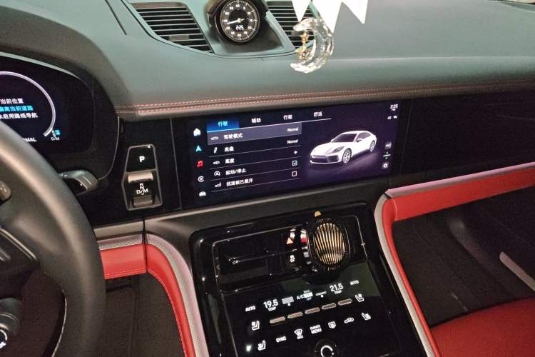 Used Porsche Panamera 2024 Panamera 2.9T Audio And AC Panel