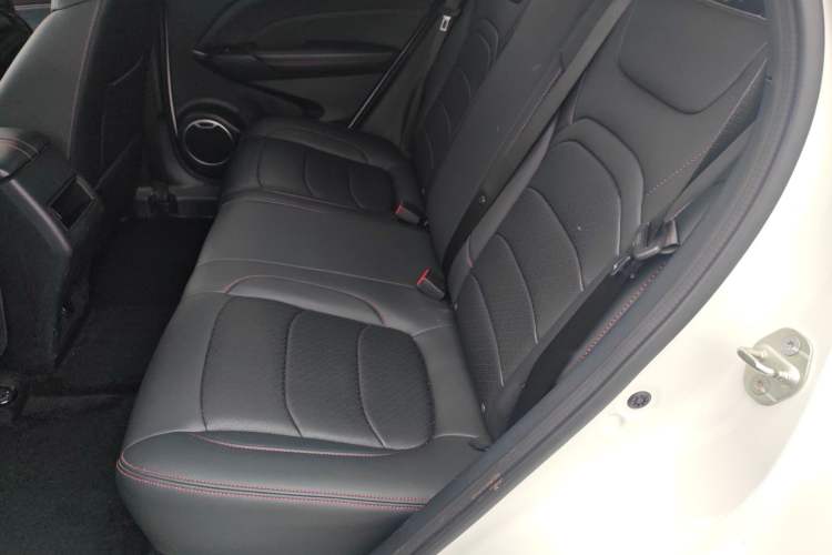 Used Dongfeng Fengon 500 2022 1.5L CVT Luxury Edition Left Rear Seat