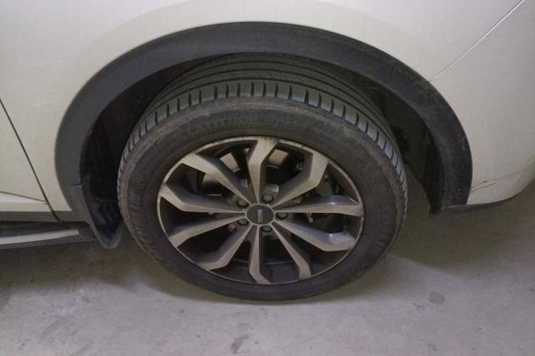 Used Wey VV6 2020 2.0T Two-Wheel Drive Smart Enjoyment+