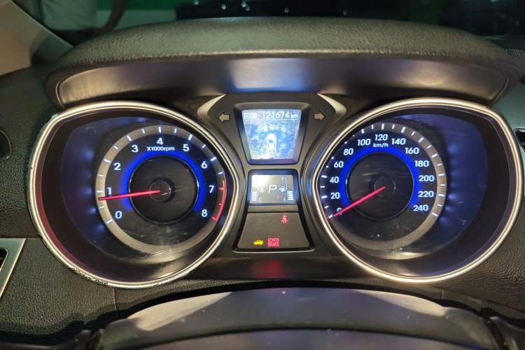 Used Hyundai Elantra (5th Generation / Langdong) 2013 1.6L Automatic Luxury Model
