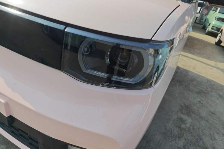 Used Wuling Hongguang MINIEV 2021 Macaron Fashion Model Lithium Iron Phosphate